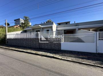 Casa · 184m² · 3 Quartos · 2 Vagas · Casa com 3 dormitórios à venda, 184 m² no bairro das Capitais em Timbó/SC