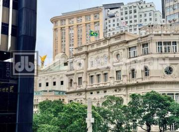 Apartamento · 33m² · 1 Quarto · CENTRO - EM FRENTE AO METRÔ CARIOCA - ESTUDIO DIVIDIDO SALA E QUARTO - MOBILIADO