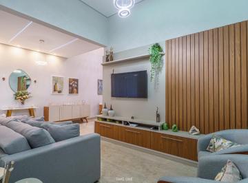 7750992a-b2e3-439b-99a5-923480b0f18c · Atraente casa para venda em Jardim dos Lagos com 3 quartos, sendo 1 suíte, 142m²