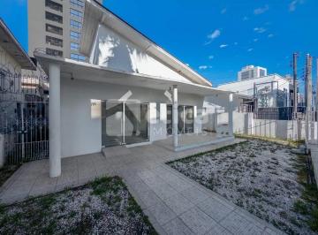 Comercial · 162m² · 2 Vagas · Sala Comercial para locação em frente ao Hospital da Unimed, Centro, ITAJAI - SC