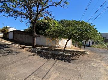 eab05907b2037edf4db5bdf2ac1262623923b885 · Terreno à venda no bairro Jardim Karaíba em Uberlândia