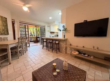 75081b4e838e8e49c31b6f7c1fbd72bae60ec38c · Casa no Flat Village em Maresias | 3 dormitórios | 3 banheiros | Escritura Definitiva