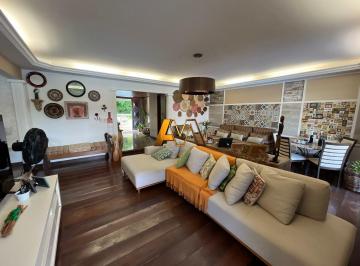 Casa · 494m² · 4 Quartos · 2 Vagas · CASA TRIPLEX COM AREA GOURMET NO ITAIGARA