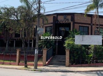 Comercial · 791m² · Prédio comercial para restaurante com estrutura completa.