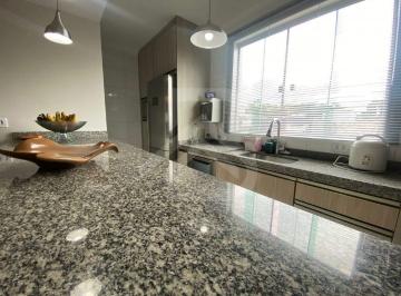 Casa · 200m² · 3 Quartos · 5 Vagas · Sobrado à venda, 3 quartos, 1 suíte, 5 vagas, Cidade Satélite Santa Bárbara - São Paulo/SP