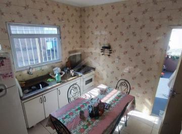 Casa · 141m² · 2 Quartos · 1 Vaga · Casa à Venda no Jardim Rodolfo Pirani 