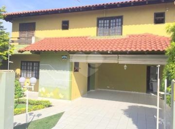 Casa · 600m² · 3 Quartos · 5 Vagas · Sobrado com 3 quartos à venda em Santa felicidade - PR