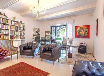 Apartamento · 218m² · 3 Quartos · 3 Vagas · Apartamento Garden de 3 quartos, suíte, com 3 garagens no Moinhos de Vento