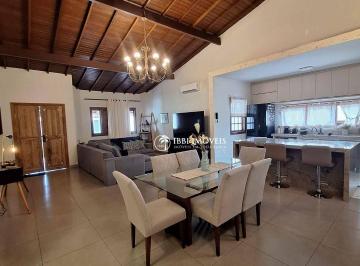 10891f9ba33e0878b72dc90a2a3a918f63794376 · Seu Novo Lar: Casa Individual com 3 Suítes e Espaço Gourmet