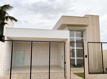 Casa de 3 quartos, Gama · Sofisticação e Conforto na Ponte Alta Norte: 3 Quartos, Suíte, Closet e Área Gourmet