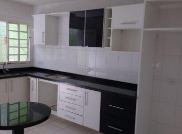 Casa de 2 quartos, São José dos Pinhais · Ótimo espaço externo e localização tranquila