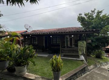Casa de 5 quartos, Gravatá · casa a venda em condominio em Gravatá-PE