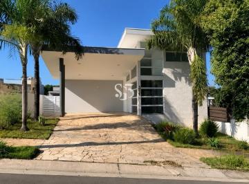 Foto 01 · Casa térrea no Swiss Park, Campinas-SP: 3 suítes, 2 salas, área gourmet, 4 vagas - 190m². Venha conh