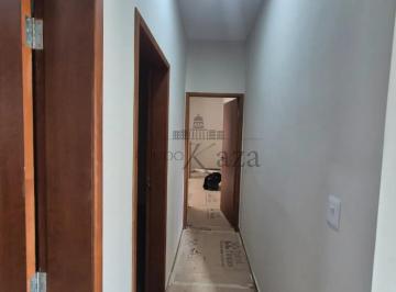 Casa · 250m² · 3 Quartos · 4 Vagas · Casa Condomínio Caçapava Malibu Residencial 3 Dormitórios uma suíte 128m² obra concluída