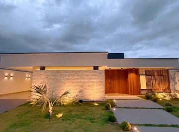 Casa de 3 quartos, Paranoá · Casa Nova em Condomínio LT 700m² C/300m² Construído 3 Suítes plenas+ Escritório -Paranoá - Financia