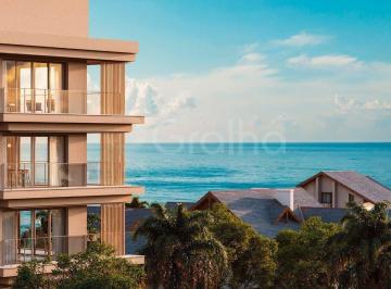 Apartamento · 162m² · 3 Quartos · 3 Vagas · Apartamento com 3 suítes, 3 vagas e bela vista mar localizado na Praia Brava.