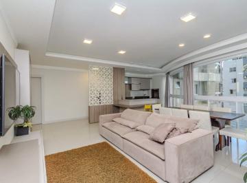 Apartamento · 136m² · 3 Quartos · 4 Vagas · Apartamento à venda no Centro em Balneário Camboriú.