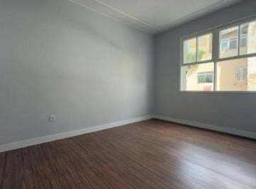 Apartamento · 46m² · 1 Quarto · Apartamento Reformado de 1 Dormitório na Cidade Baixa com 47m² e Baixo Custo Condominial