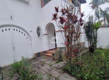 Casa · 214m² · 4 Quartos · 3 Vagas · Casa com 4 dormitórios à venda, 214 m² por R$ 1.200.000,00 - Passos - Juiz de Fo