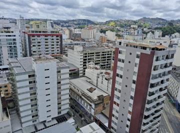 VISTA · Excelente  cobertura  com elevador a venda bem no centro de Juiz de Fora!
