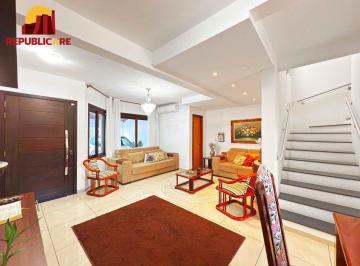 Casa · 181m² · 3 Quartos · 2 Vagas · Casa semi mobiliada 3 quartos, suíte, 2 vagas no bairro Jardim Planalto