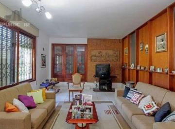 Casa · 202m² · 3 Quartos · 4 Vagas · Casa 3 dormitórios ampla, perto da PUC