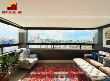 Apartamento · 136m² · 3 Quartos · 3 Vagas · Apartamento de 3 suítes com 3 vagas, 136 m2 próximo ao Shopping Iguatemi.