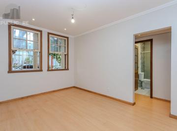 Apartamento · 70m² · 2 Quartos · Apartamento no bairro Petrópolis de 2 dormitórios térreo com pátio DESOCUPADO