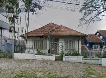 Terreno · 429m² · 3 Quartos · 2 Vagas · Terreno no bairro Petrópolis com 429m²