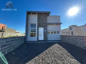 fachada · Casa Nova à venda no Loteamento Jardins!! 3 dormitórios,1 suíte, com um lindíssi