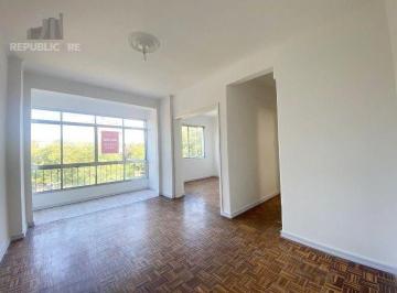 Apartamento · 86m² · 2 Quartos · Apartamento reformado de 3 dormitórios transformado em 2 perto da Redenção
