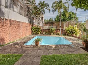 Casa · 250m² · 3 Quartos · 3 Vagas · Casa sobrado no Menino Deus de 3 dormitórios e 3 vagas