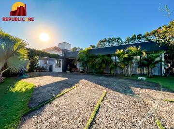 Casa · 289m² · 3 Quartos · 4 Vagas · Linda Residência com 3 amplas suítes no Terra Ville.