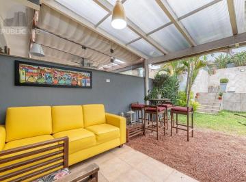 Casa · 160m² · 3 Quartos · 3 Vagas · Casa com 3 dormitórios, suíte, pátio com spa, 3 vagas, Rua do Pampa - Ecoville