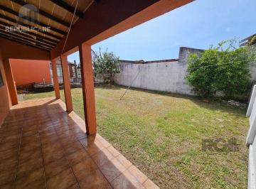 Casa · 220m² · 4 Quartos · 2 Vagas · Casa à venda - em Capão da Canoa