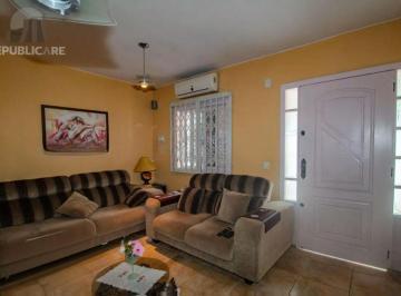 Casa · 140m² · 3 Quartos · 2 Vagas · Casa de 3 quartos e 2 vagas de garagem no bairro Nonoai Porto Alegre.