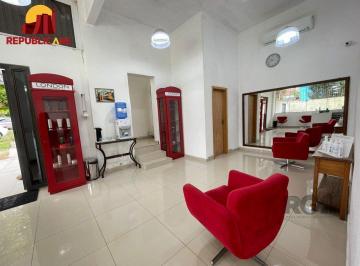 Comercial · 224m² · Prédio comercial 225m², com 5 lojas individuais, pé direito alto Vila Conceição.