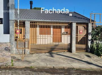 Casa · 159m² · 5 Quartos · 5 Vagas · Casa 5 dorm. (2 s.) e anexo, 159 M², churrasqueiras, Piscina em Cachoeirinha.