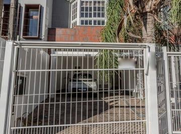 Casa · 157m² · 3 Quartos · 2 Vagas · Casa sobrado no bairro Chácara das Pedras de 3 dormitórios e 2 vagas