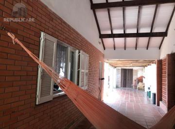 Casa · 146m² · 3 Quartos · 2 Vagas · Casa com 3 Quartos à venda, 145m² - Imbé