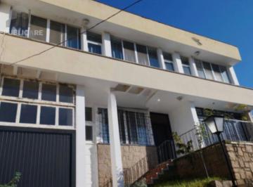 Casa · 450m² · 4 Quartos · 4 Vagas · Uma excelente oportunidade em um dos bairros mais valorizados e procurados de Po