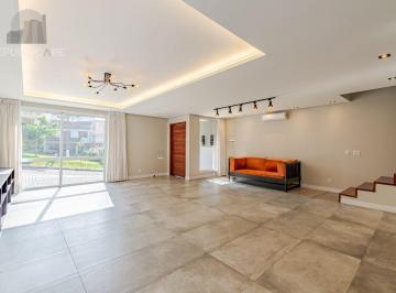 Casa · 333m² · 2 Quartos · 2 Vagas · Casa em condomínio com piscina e salão privativo na Vila Nova