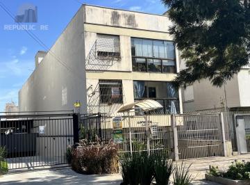 Apartamento · 78m² · 2 Quartos · 2 Vagas · Apartamento de 2 quartos, suíte e 2 vagas de garagem no bairro Petrópolis em POA