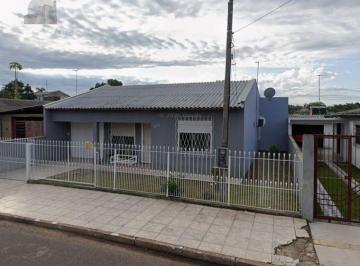 Casa · 300m² · 3 Quartos · 4 Vagas · casa com 03 quartos um sendo suite com 04 vagas de garagem