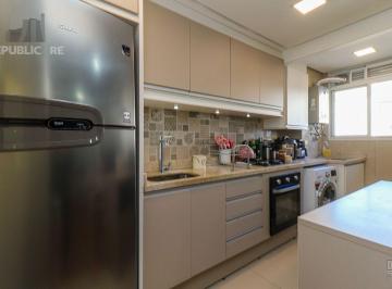 Apartamento · 50m² · 2 Quartos · 1 Vaga · Apartamento aconchegante na Dr. Campos Velho | 2 dormitórios com vaga de garagem