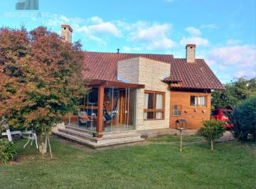 Casa · 150m² · 3 Quartos · 3 Vagas · Excelente casa, 03 dorm com suite, 150 m²
