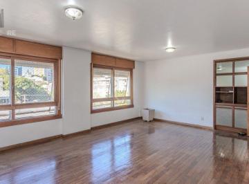 Apartamento · 140m² · 3 Quartos · 2 Vagas · Apartamento semimobiliado de 140 m² privativos no bairro Mont'Serrat