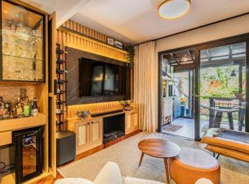 Casa · 120m² · 3 Quartos · 3 Vagas · Casa reformada com vista incrível espaço goumet e jacuzzi, Proximo ao Iaguatemi