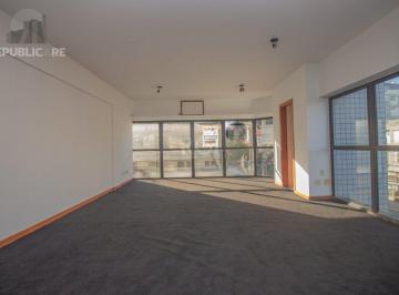 Comercial · 48m² · 1 Quarto · 2 Vagas · sala comercial com duas vagas de garagem e dois banheiros no bairro Petrópolis e