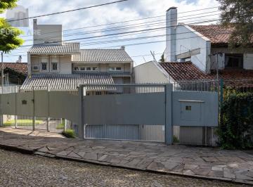 Casa · 453m² · 4 Quartos · 4 Vagas · Residência em endereço nobre na Vila Assunção, com vista privilegiada para o Gua